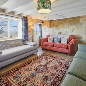  Holiday home Host & - Lop Hall United Kingdom